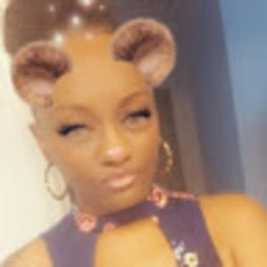 Meet your Posher, Latoya